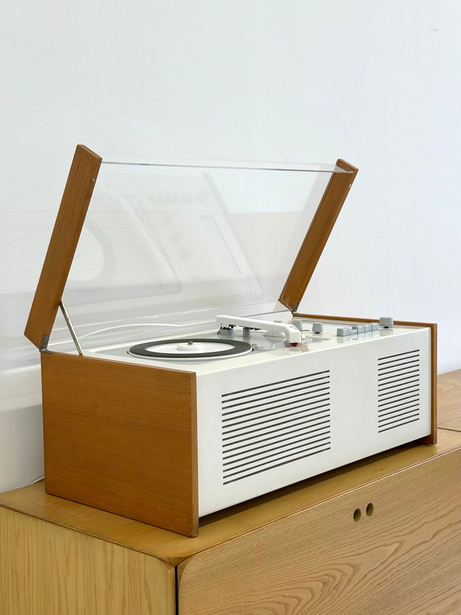 アンプ BRAUN SK6 DIETER RAMS & HANS GUGELOT Dieter Rams, Hans