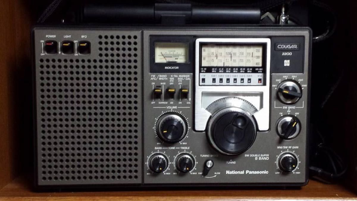 ナショナル クーガ 2200 RF-2200 BCLラジオ MW/FM/SW National COUGER