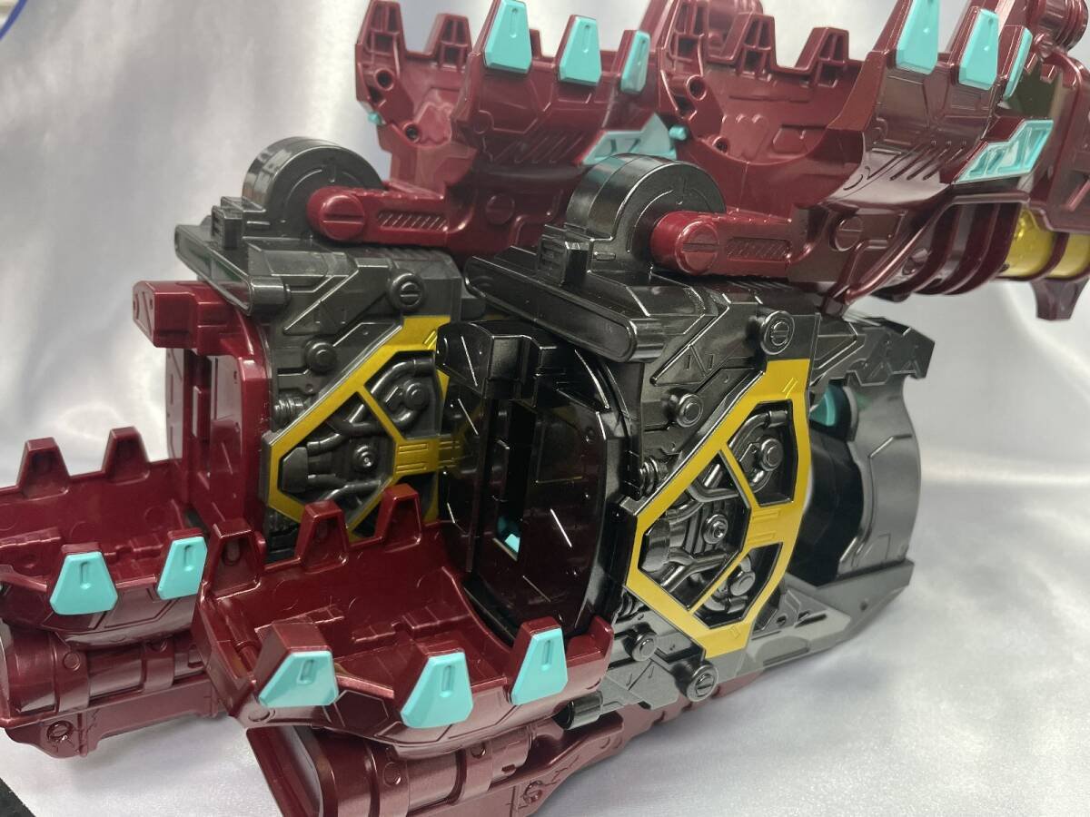 Yahoo!オークション - 仮面ライダーガヴ DX変身銃ベイクマグナム 重塗