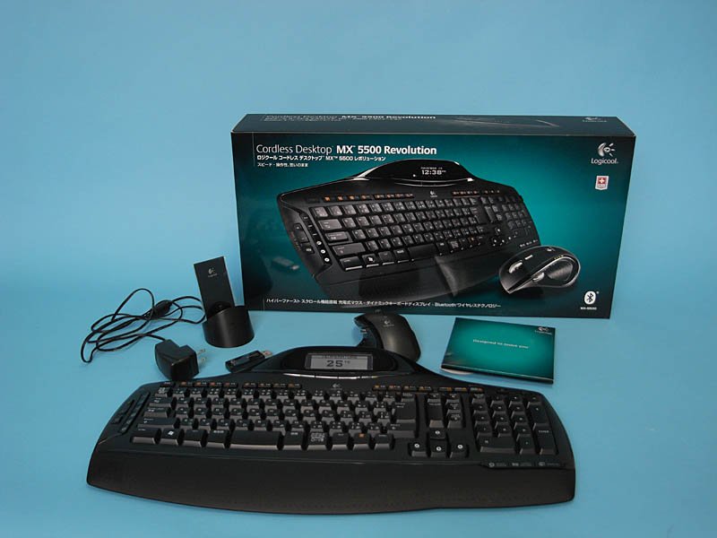 Bluetooth対応の多機能キーボード/マウス「Cordless Desktop MX 5500