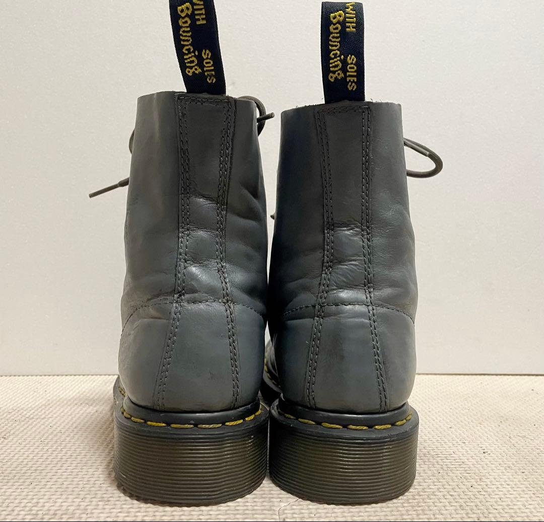 Dr Martens ドクターマーチン 8ホール ブーツUK4グレー - メルカリ