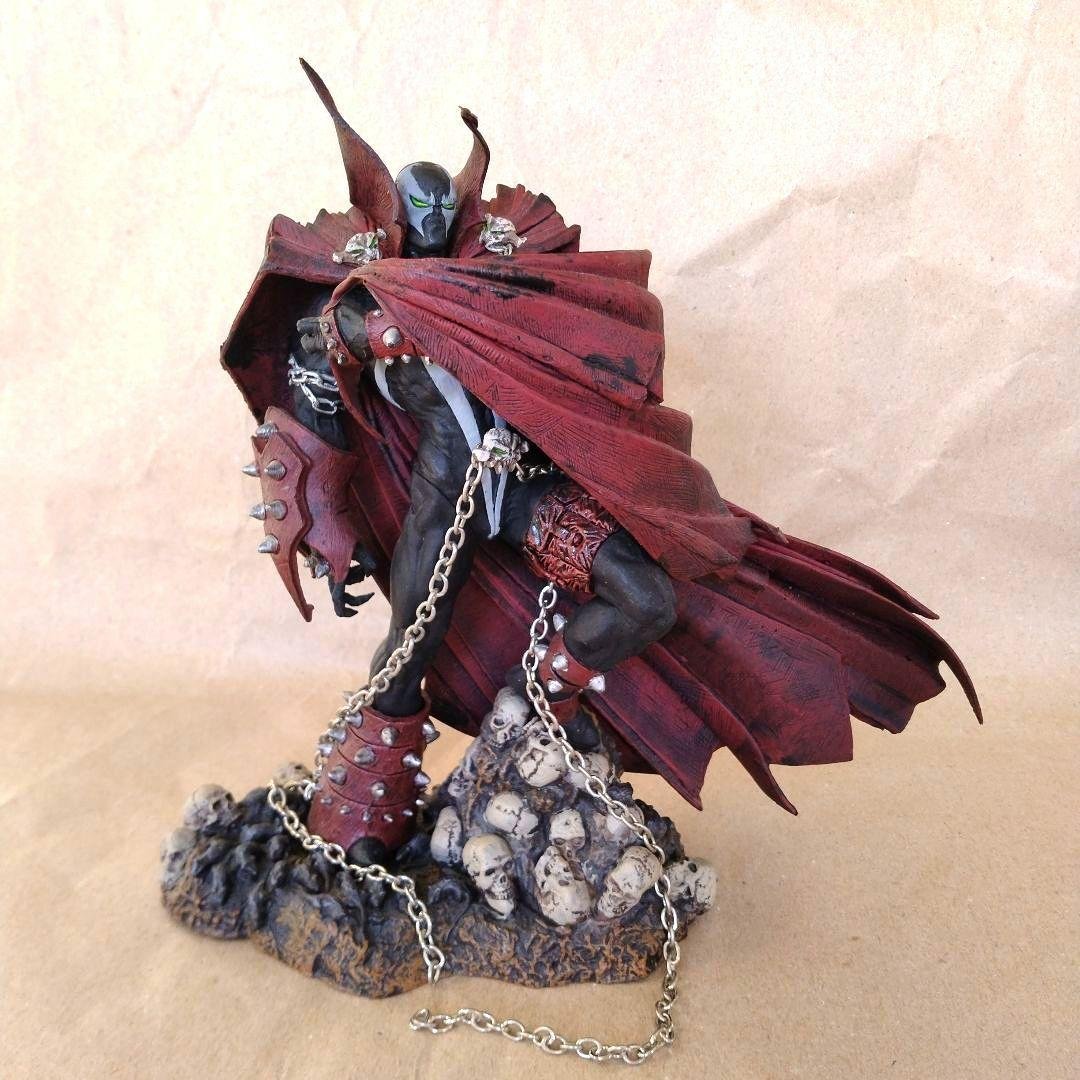 SPAWN V　スポーン V　McFARLANE TOYS マクファーレントイズ Amazon.com: McFarlane Toys Spawn Action Figures Deluxe Box Set