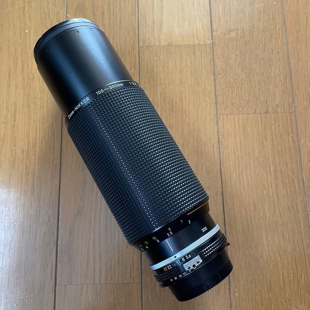Nikon 100-300mm ズームレンズ f/5.6 Nikon NIKKOR Z 100-400mm f/4.5-5.6 VR S 超望遠ズームレンズ - 業務
