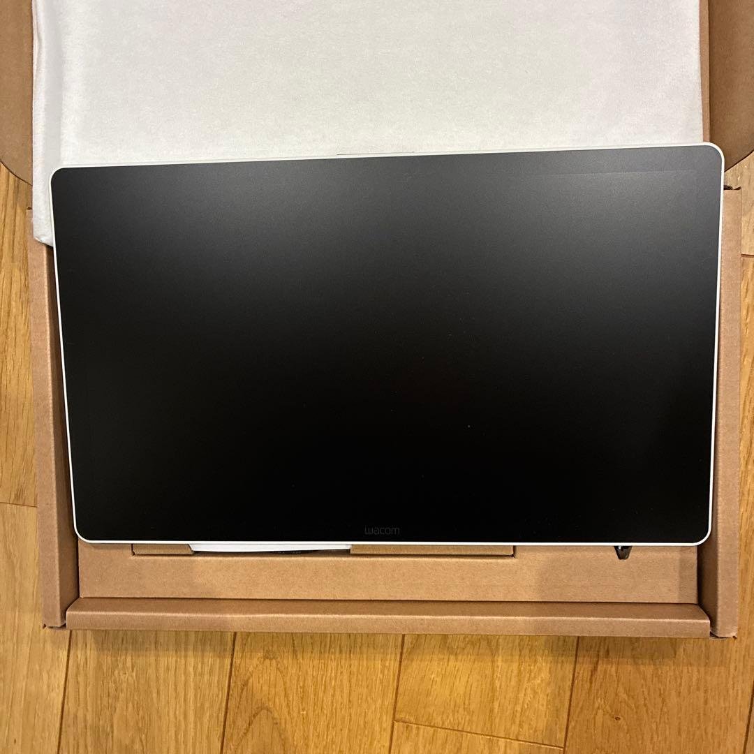 【美品】Wacom One 14 液晶ペンタブレット本体 Wacom One 液晶ペンタブレット 14（DTC141W0）用 紙のような質感 液晶