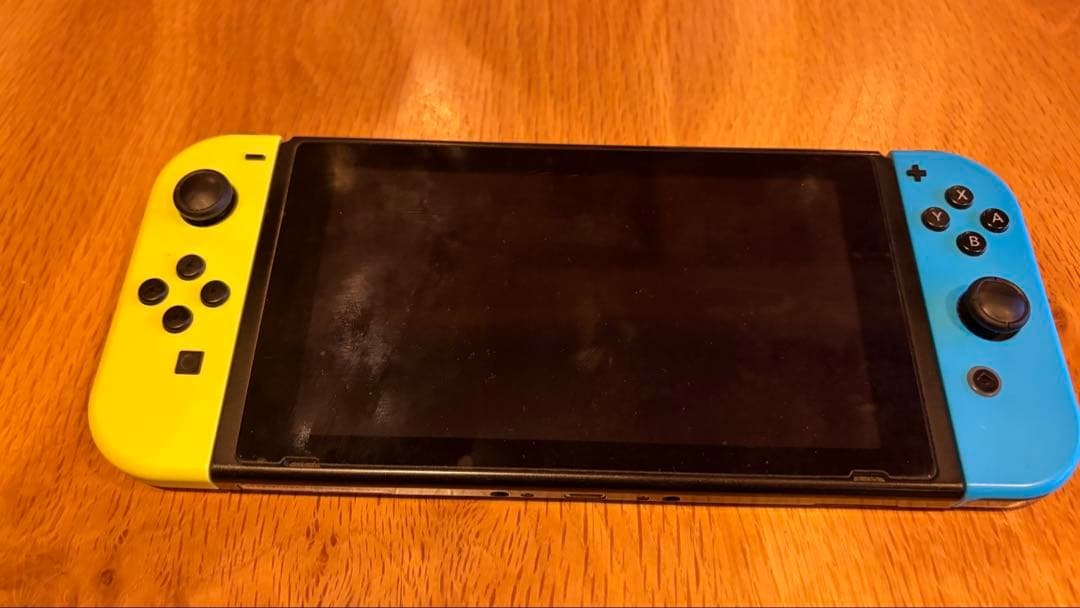 Nintendo Switch 純正ケース付 動作確認済み - メルカリ