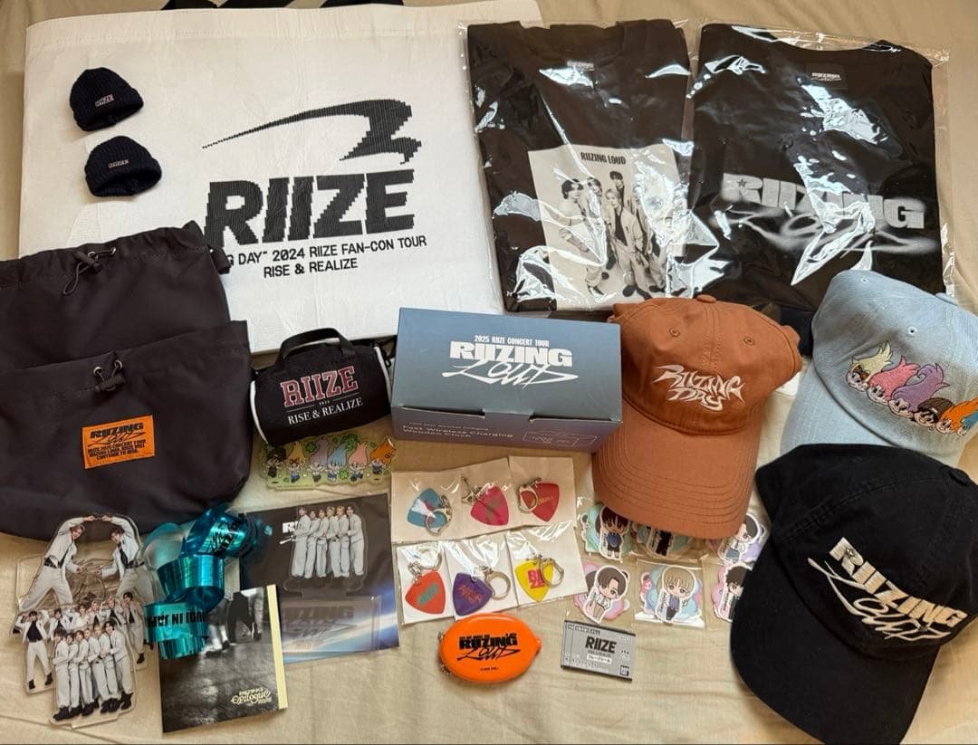 RIIZE まとめ売り　Tシャツ キャップ　クロスバック jp.ktown4u.com : RIIZE - [2025 CONCERT TOUR [RIIZING LOUD] MD] T